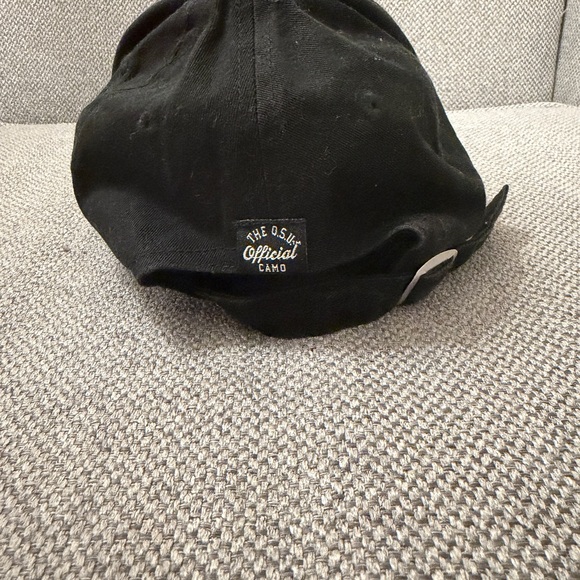 Ohio State Buckeyes women's camouflage adjustable baseball hat by Authentic Head - Picture 2 of 4